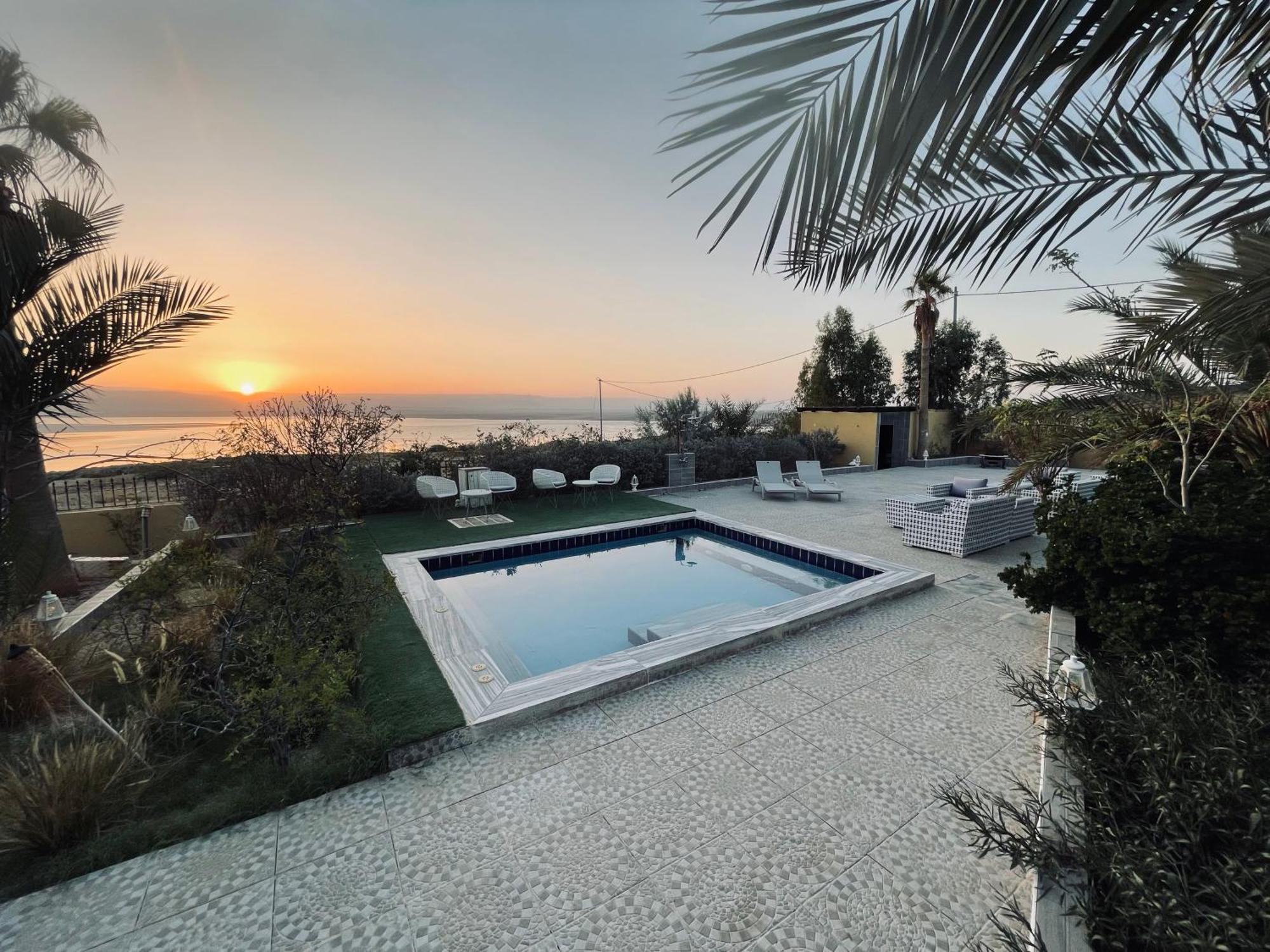 The Precious Guesthouse Sweimeh Exterior foto